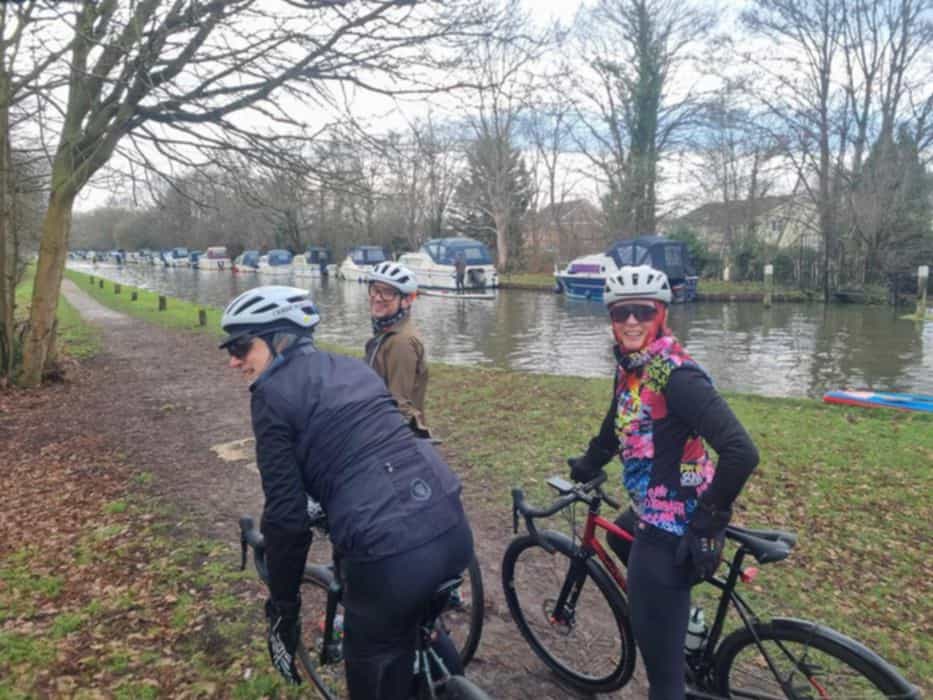With the less than good weather we’ve been hosting some gravel rides! They’ve been going down a treat. Our routes are slowly expanding in that space so it’s exciting to see our member interests grow as well! 
.
As ever, if you’re looking for a welcoming social focussed group then look us up 🧡
.
#auster #southlondoncycleclub #gravel
